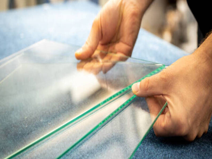 Faut-il déclarer une réparation vitres à Lyon à son assurance habitation ?